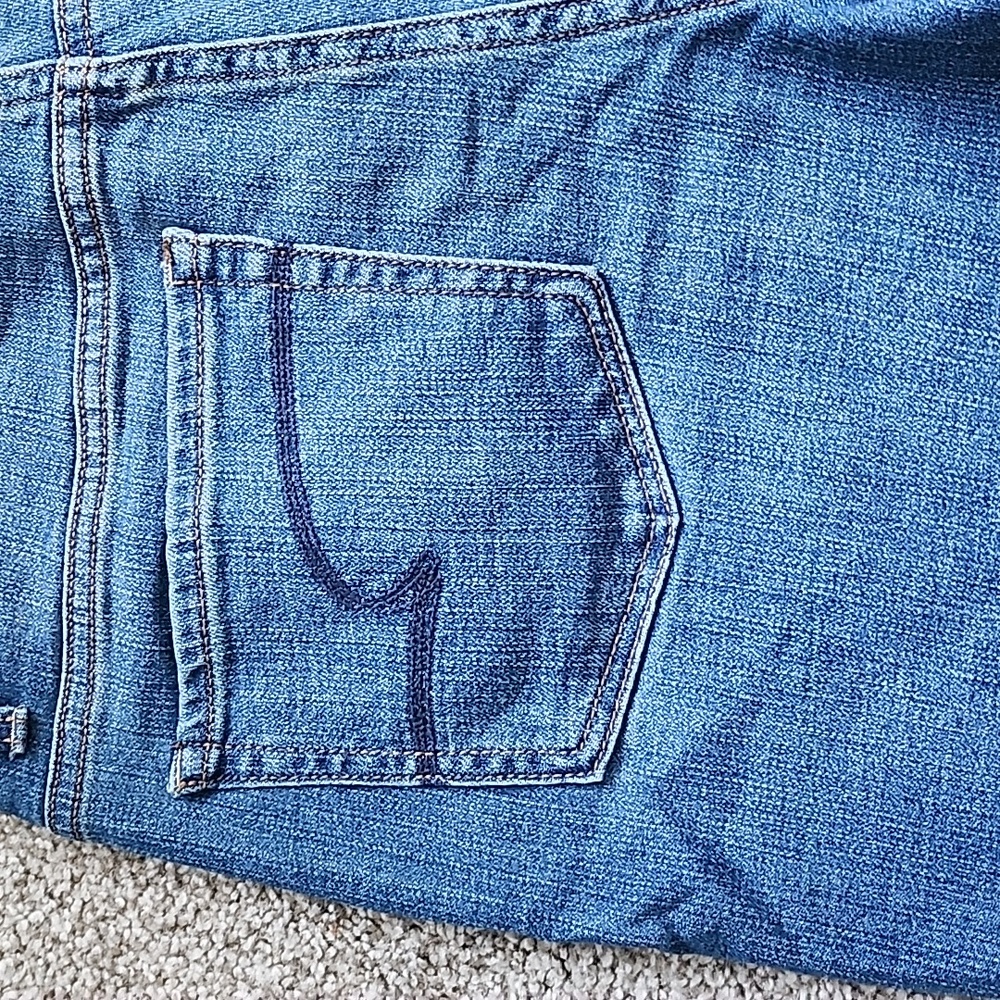 Time and Tru denim shorts Size 8 mid-rise - Picture 6 of 8